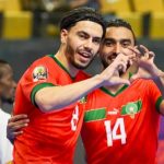 بعد نشر صورة للعلم الوطني ممزقا فوق بناية مدرسة بقلعة السراغنة:مدير المؤسسة يوضح ان الوضعية نتجت عن الرياح العاصفية وقد تم استبداله في الحين