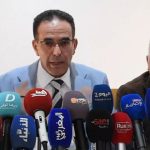 مدرب بالدوري الاحترافي يتسبب في انقسامات وتهديدات بالاستقالة داخل المكتب