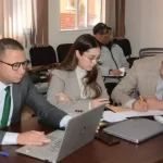 شرطة قلعة السراغنة توقف شقيقين من دوي السوابق القضائية متورطين في حيازة وترويج المخدرات