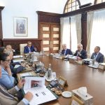 عامل إقليم قلعة السراغنة والسيدة مديرة المكتب الجهوي للاستثمار الفلاحي للحوز يقومان بزيارة إلى المجال المسقي تساوت العليا