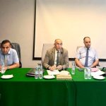 فرحة الوطن تجمع الجميع.. عبد الإله وديد وعناصر الأمن الوطني يشاركون ساكنة شيشاوة احتفالات التأهل المغربي على حساب كندا